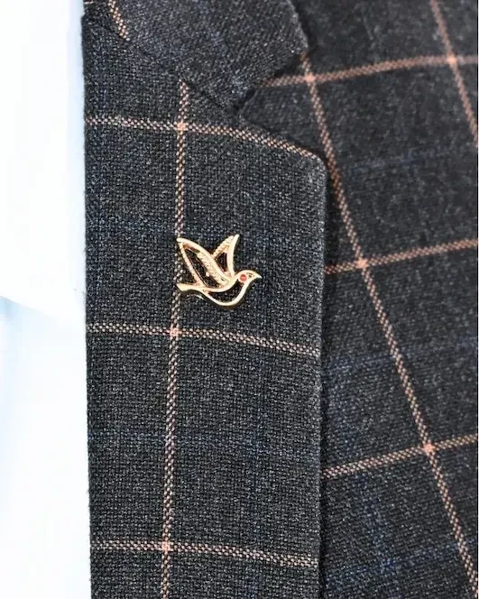 Gold Swallow Lapel Pin